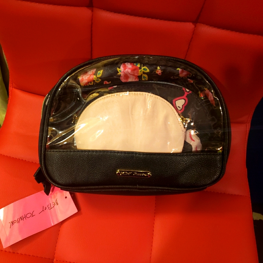 Cosmetic set of three various sized cosmetic bags. Have two sets of 3.